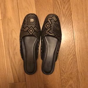 UO Sparkly Silver Flats